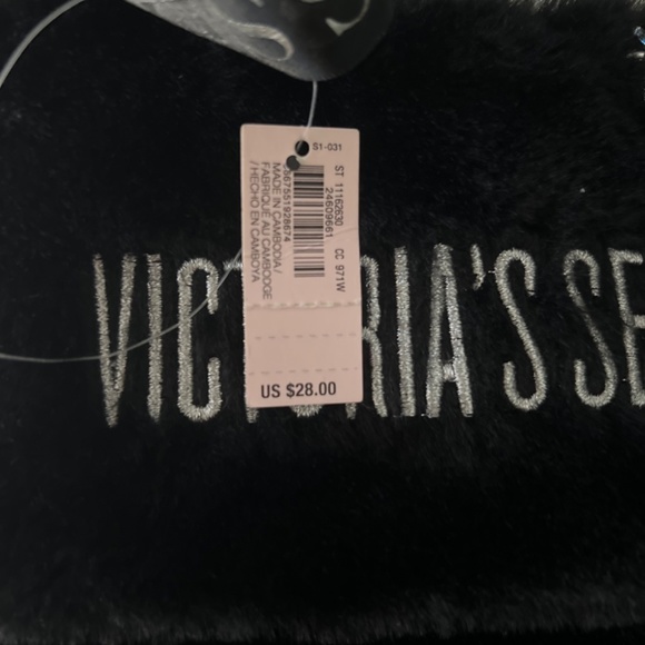 🎉HP 11/19 TRENDING 🎊Victoria's Secret Stocking - Picture 2 of 3